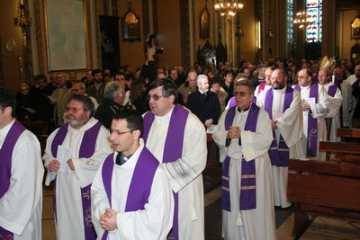 Processione e ingresso dei presbiteri di Carpenedo