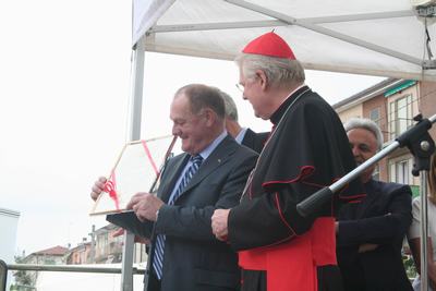 Un momento durantw l'inaugurazione del Centro don Vecchi ter