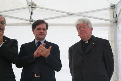 Un momento durantw l'inaugurazione del Centro don Vecchi ter