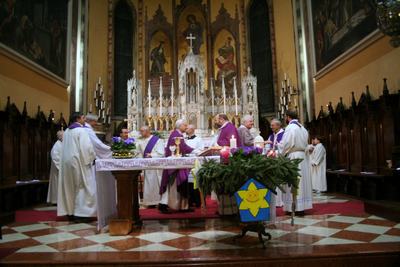 Un momento della Santa Messa della Carità