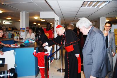 Il Patriarca visita il Centro don Vecchi ed i magazzini San Martino e San Giuseppe